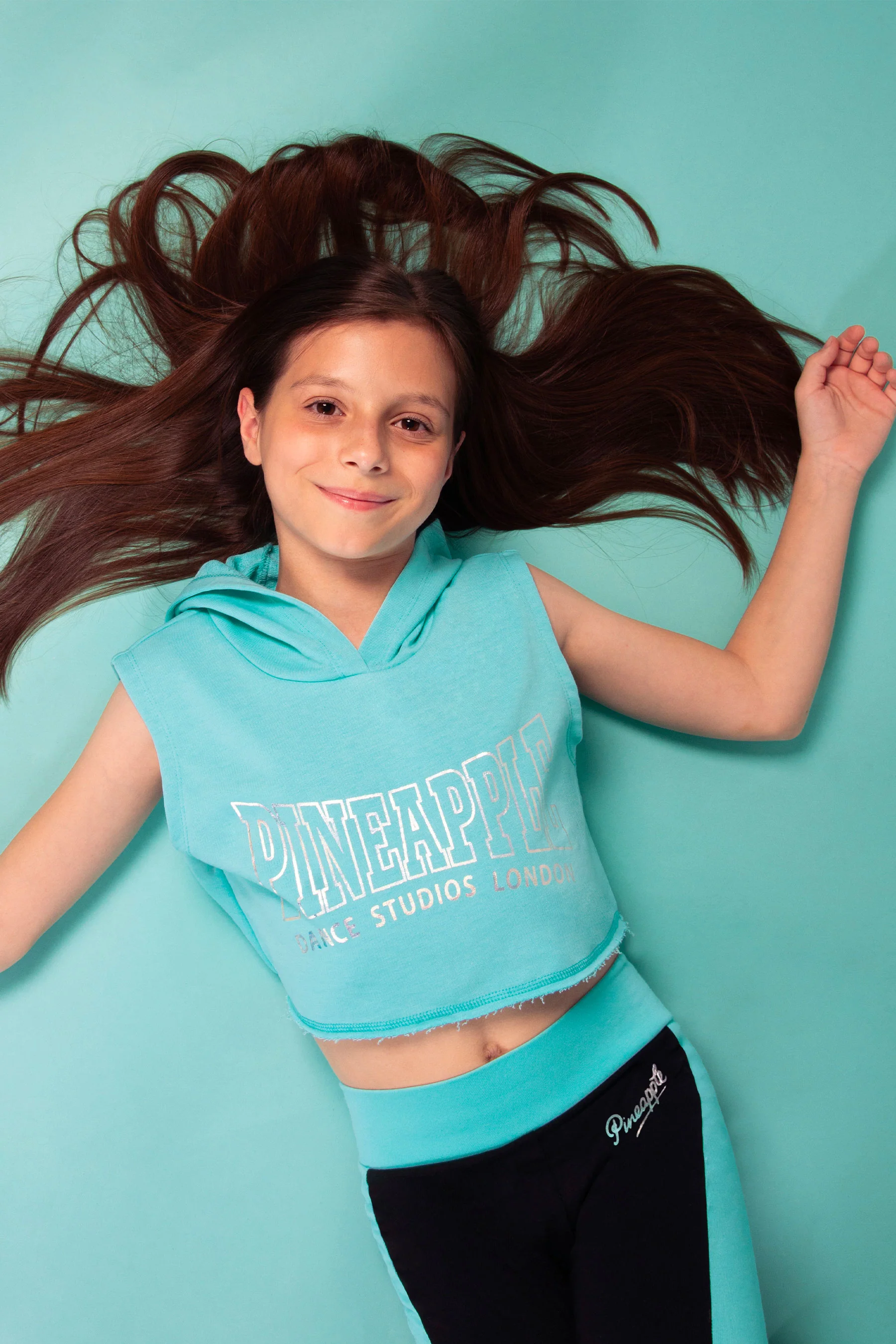 Sleeveless Crop Hoodie - Image 4