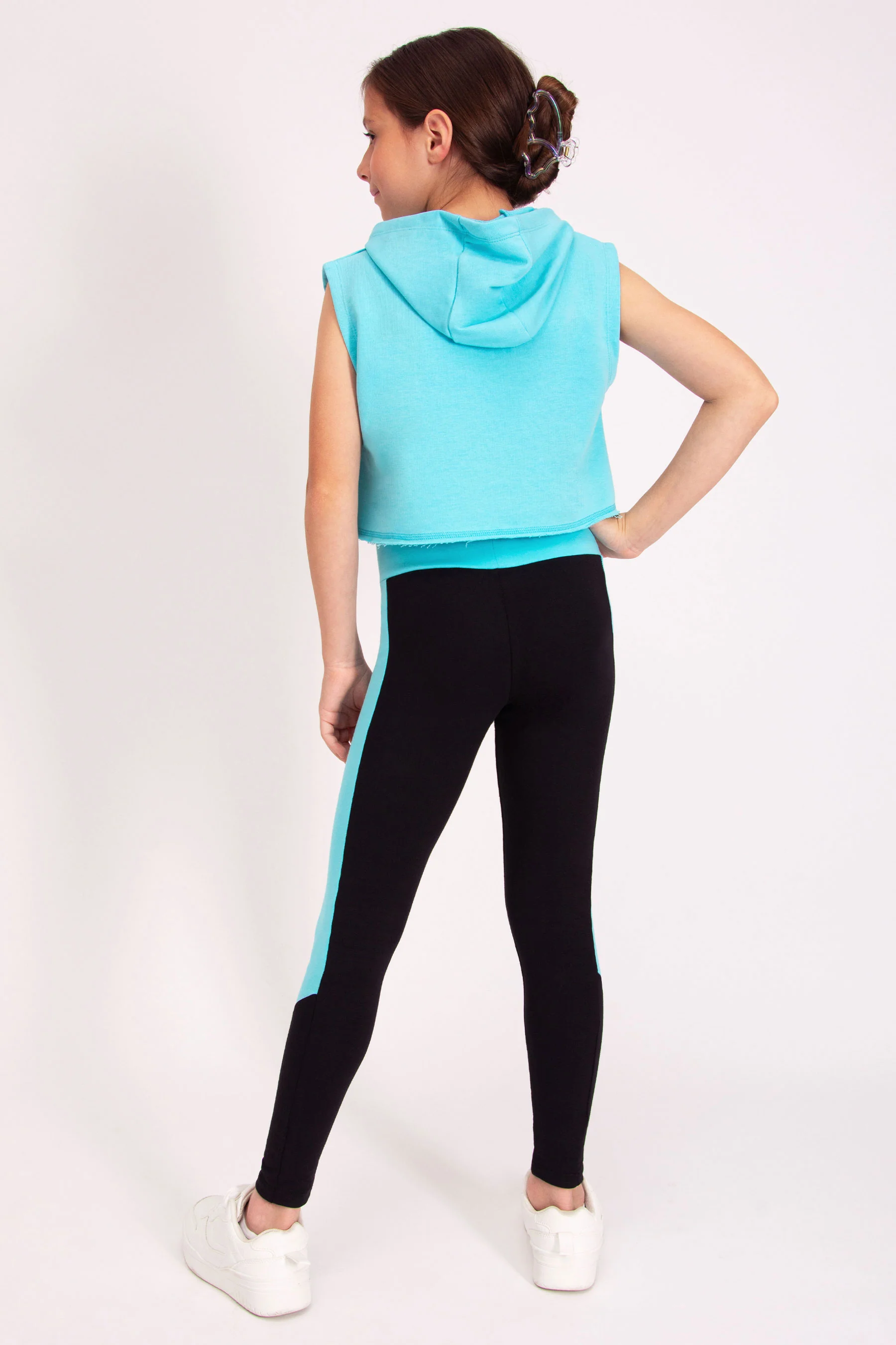Sleeveless Crop Hoodie - Image 7