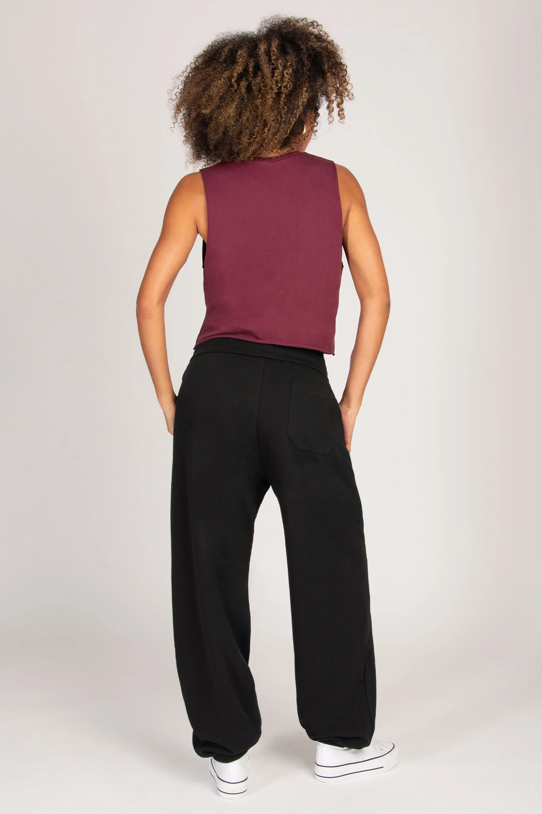 Sleeveless Crop T-Shirt - Image 5